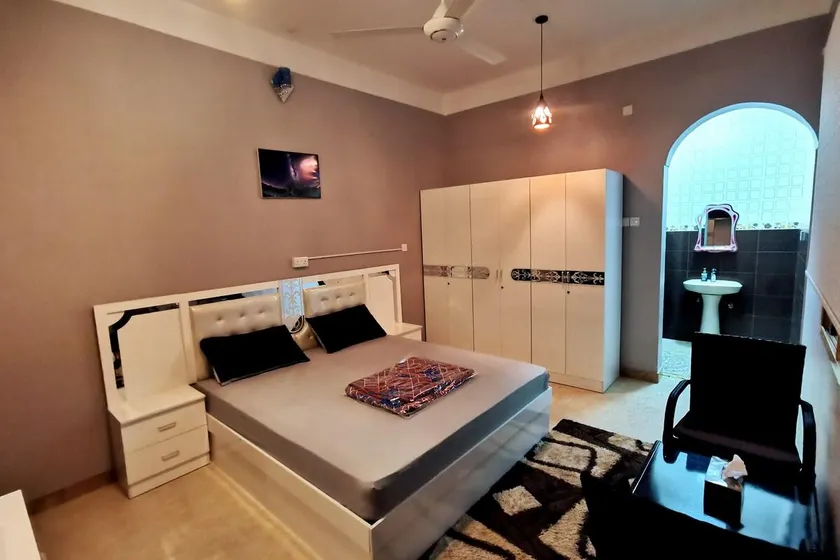 Al Hamra Guest House - Image 1