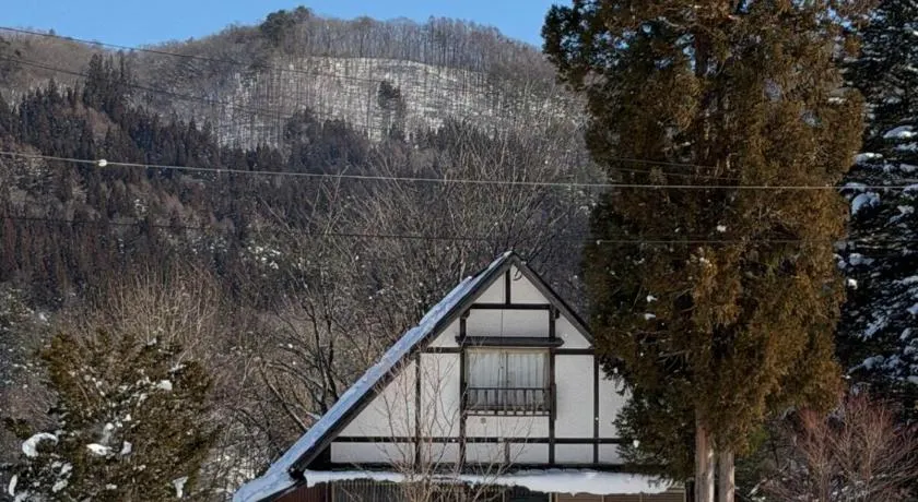 Hakuba ailerouge KAMISHIRO Hakuba Fireplace Retreat , Group Stay 8pax, Near Ski Resort - Image 1