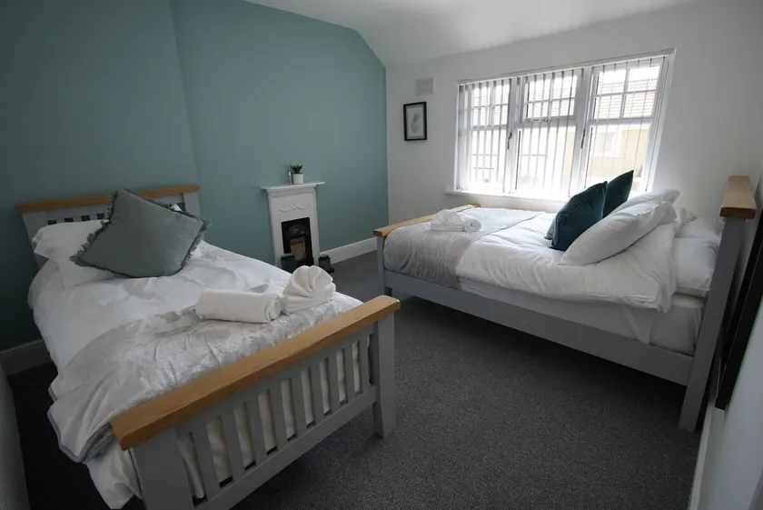 Risca Retreat - Image 1