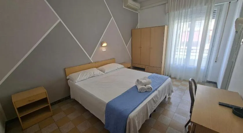 Hotel Astoria - Image 1