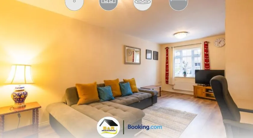 3 sovrum modernt hus med kök, vardagsrum, gratis WiFi och parkering - Image 1