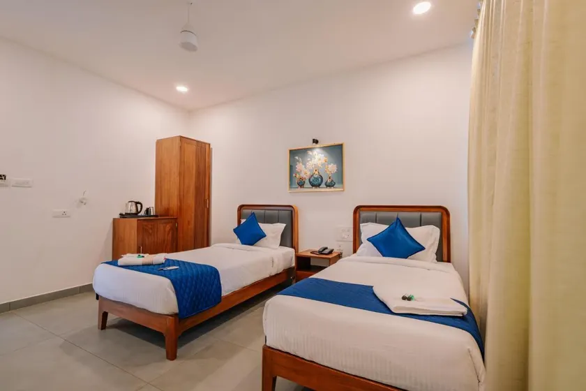 Urbn24 Business Class Hotel - Image 1