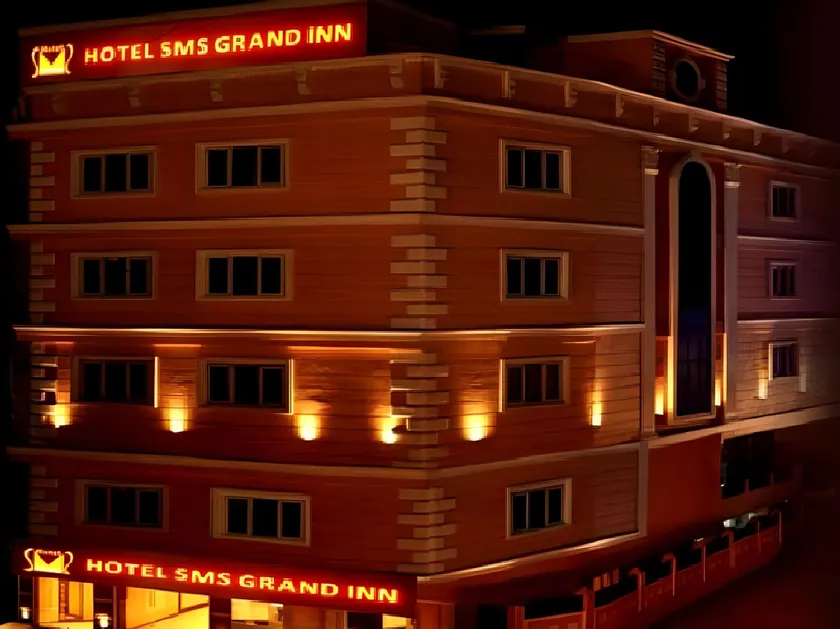 Hotel Sms Grand Inn - Image 1