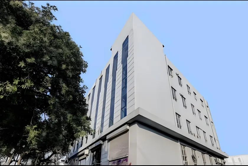 Hotel Kapashera Residency Near Udhyog Vihar Gurugr - Image 1