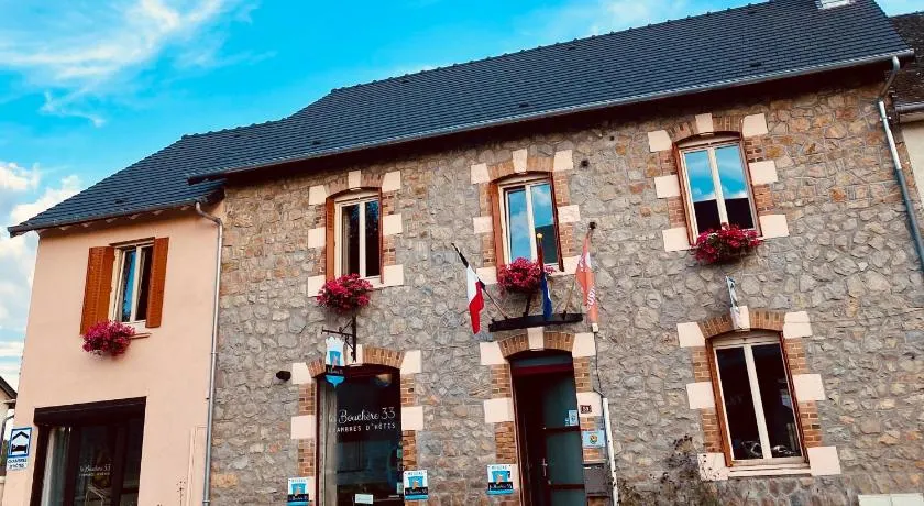 La Bouchère 33 - Image 1