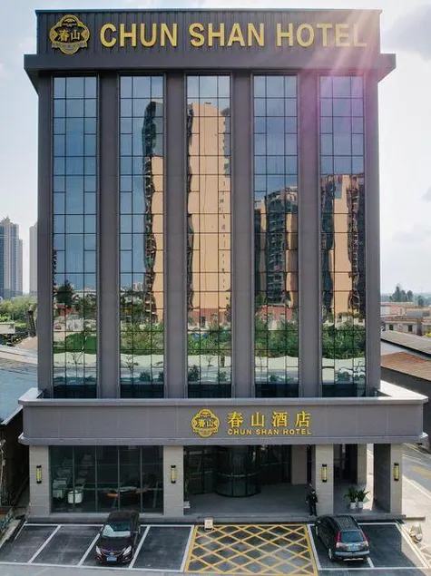 Chunshan Hotel - Image 1
