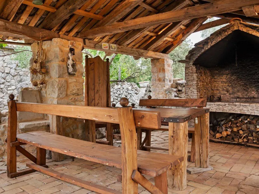 Sage House - Image 1