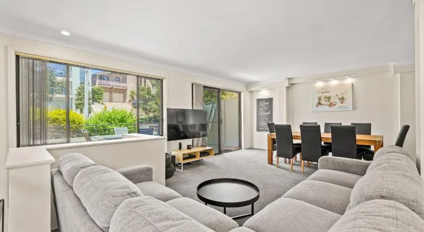 Terrigal Townhouse - Image 1