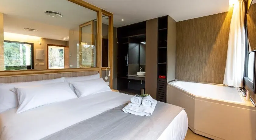 Sant Pere Homes - Image 1