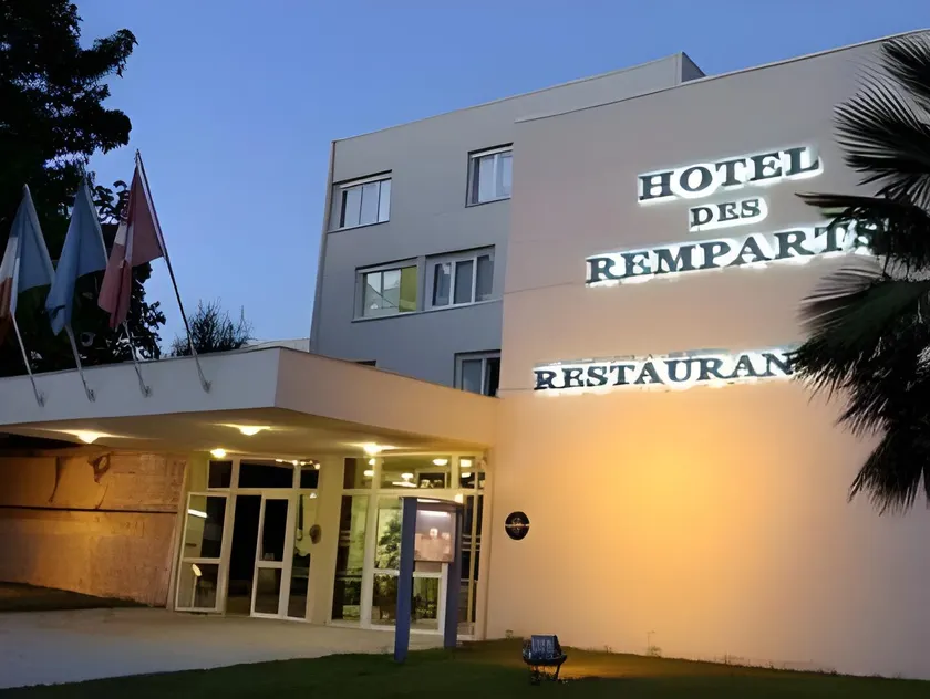 Hôtel & Restaurant des Remparts - Image 1