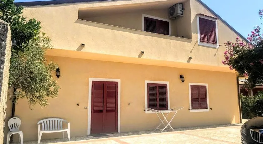 Casa di Vacanza Marina di Davoli - Image 1