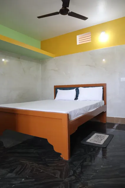 Jagannatha Guest House - Image 1