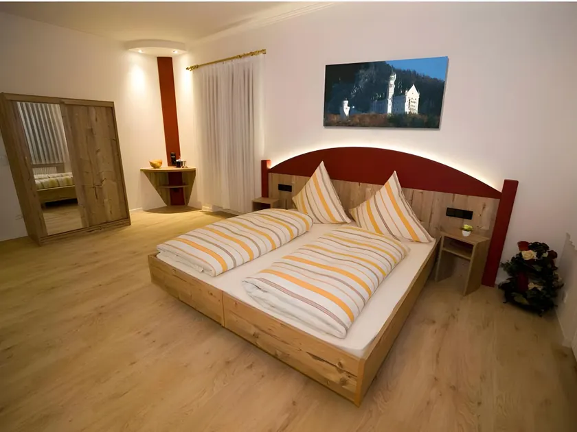 Alpchalet Schwanstein - Image 1