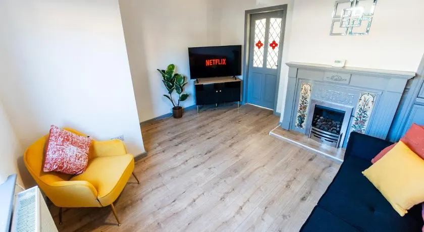 Cosy & Stylish Home in St Helens - Image 1