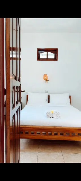 Ulutel Guest House - Image 1