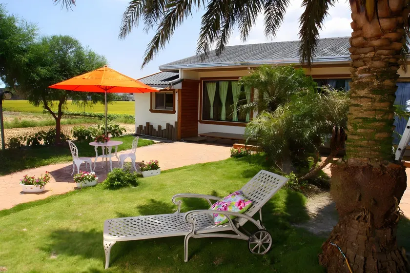 Rainbow Garden B&B - Image 1