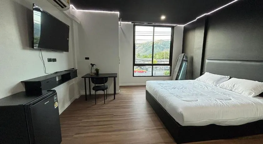 Atrium Kathu Hotel - Image 1