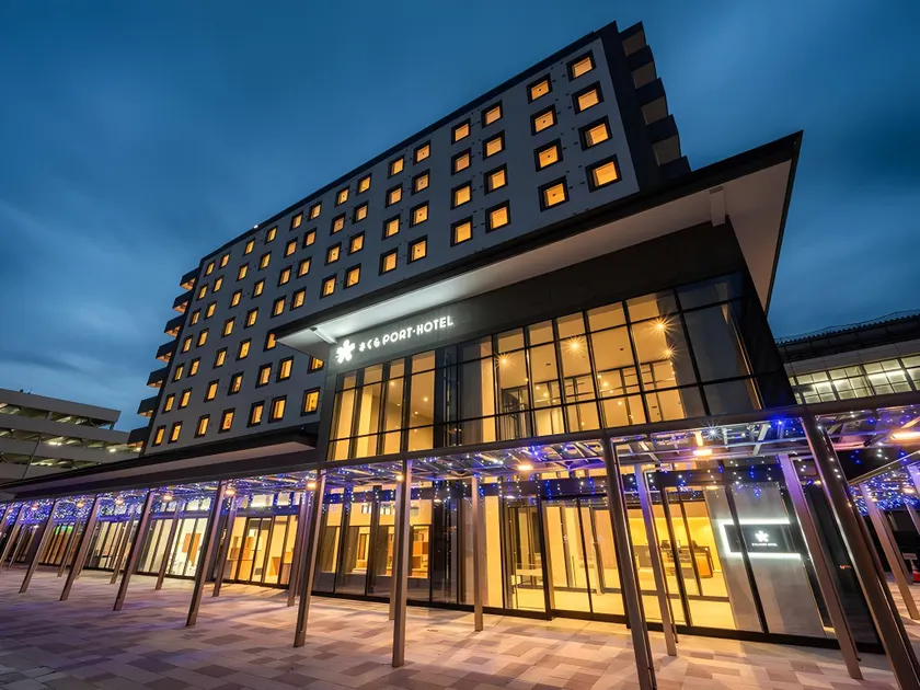 Sakura Port Hotel - Image 1