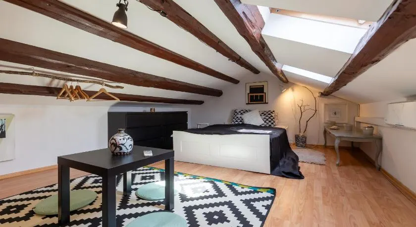 Artists 2BR APT in center of Porec by Irundo - Image 1