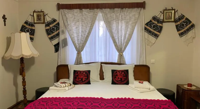 CASA LUI MOȘU - Image 1