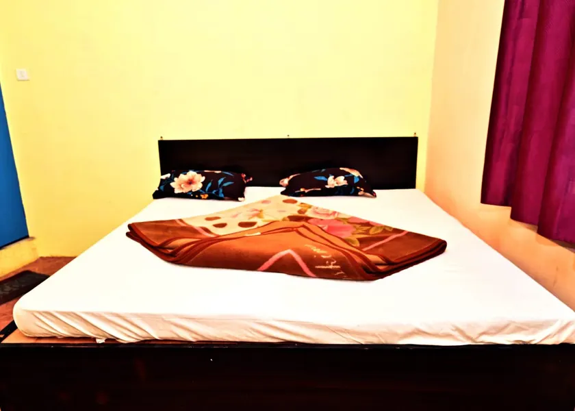 Almora Residency Inn hotel - Image 1