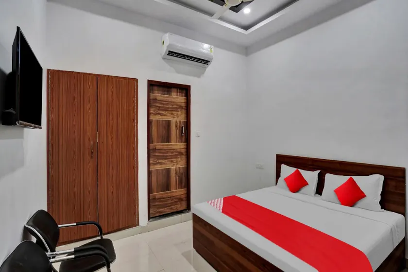 Hotel O Kvs Residency - Image 1