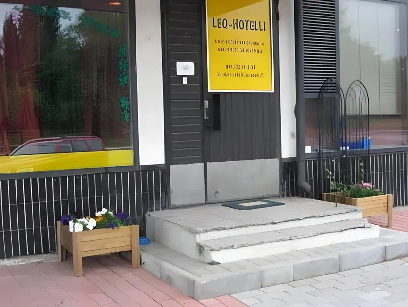 Leo Hotelli - Image 1