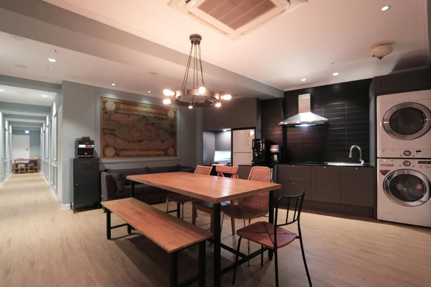 Blueboat Hostel Haeundae - Image 1