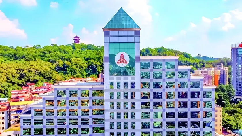 Fenggang Gladden Hotel - Image 1