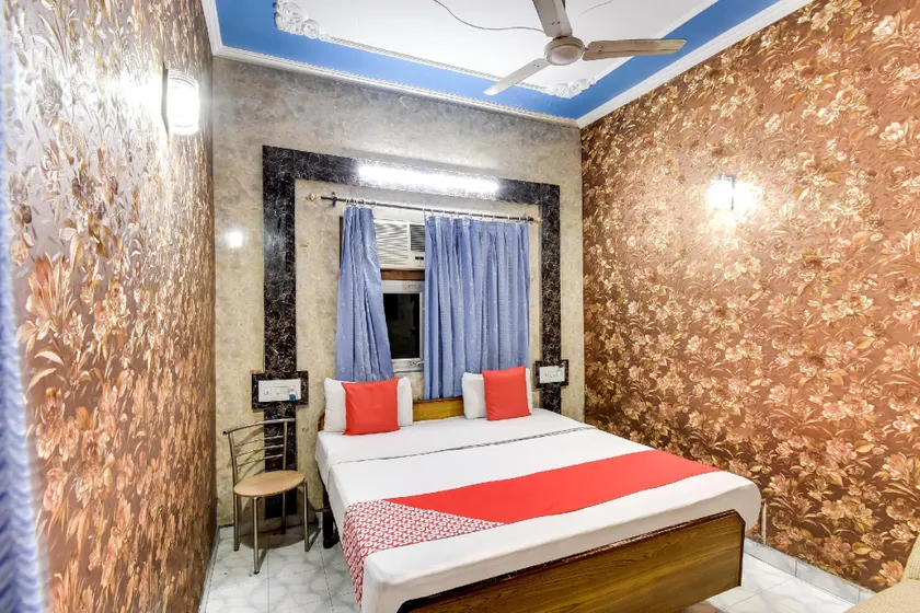 SPOT ON 49974 Gurumehar Residency - Image 1