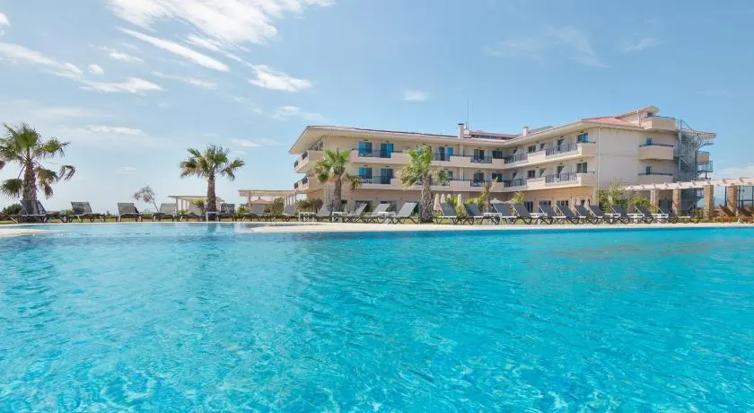 King Maron Beach Hotel & Spa - Image 1