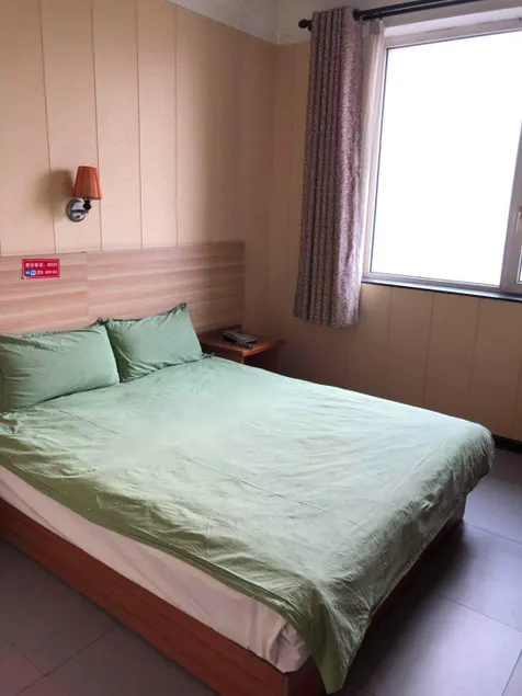 huating hotel - Image 1