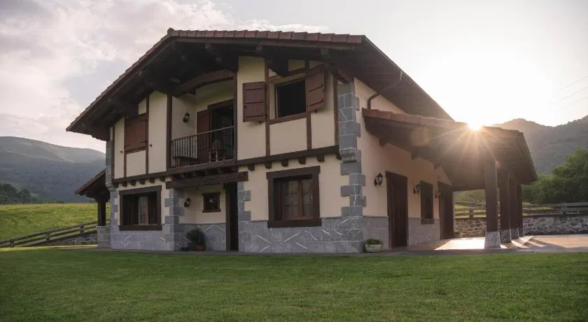 LAIZARRONDO - Image 1