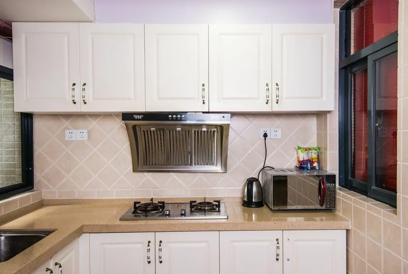 Romantic Fish Seaview Apartment - Image 1
