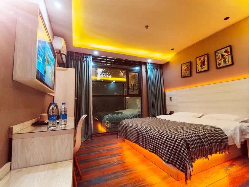 Huixianju Art Hotel - Image 1