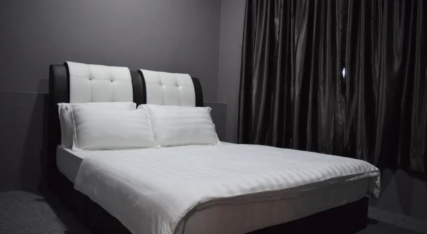 Times Traveller Lodge 2 - Image 1