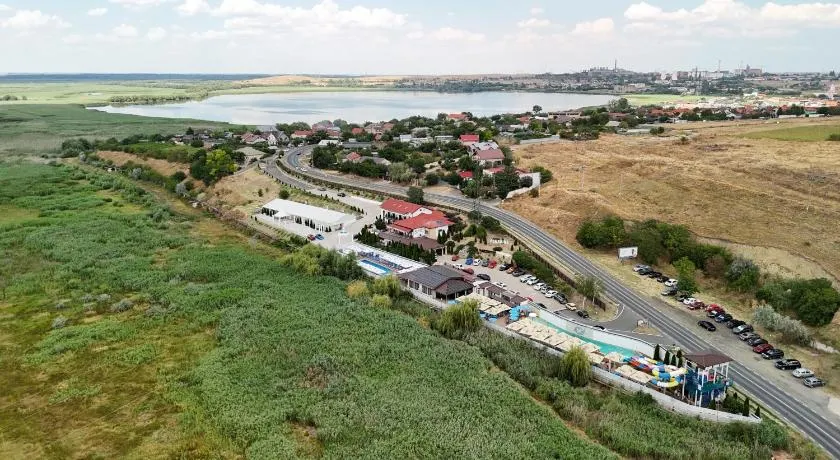 Pensiunea Lebada - Image 1