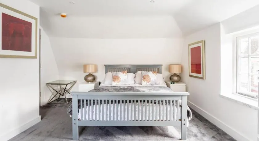 The Secret, Stylish & Spacious En Suite in Blandford Forum, Dorset - Image 1