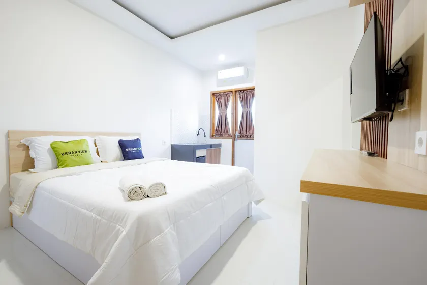 Urbanview Hotel Syariah The Ragunan Residence - Image 1