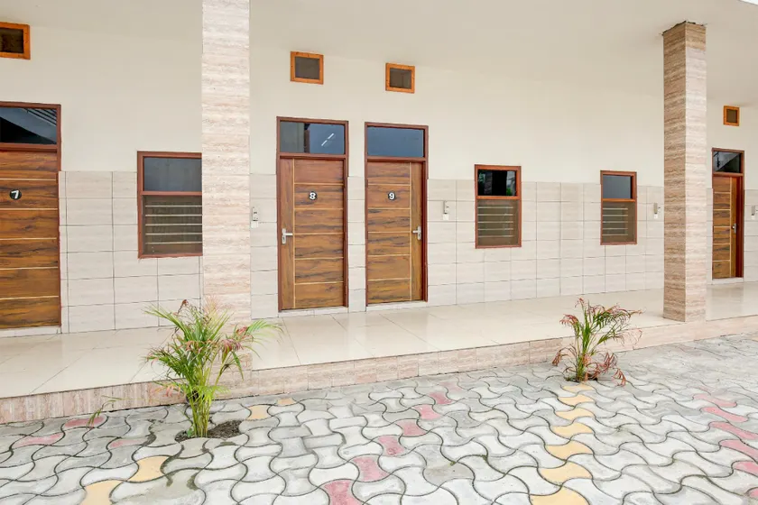 Hotel O WIN - Image 1