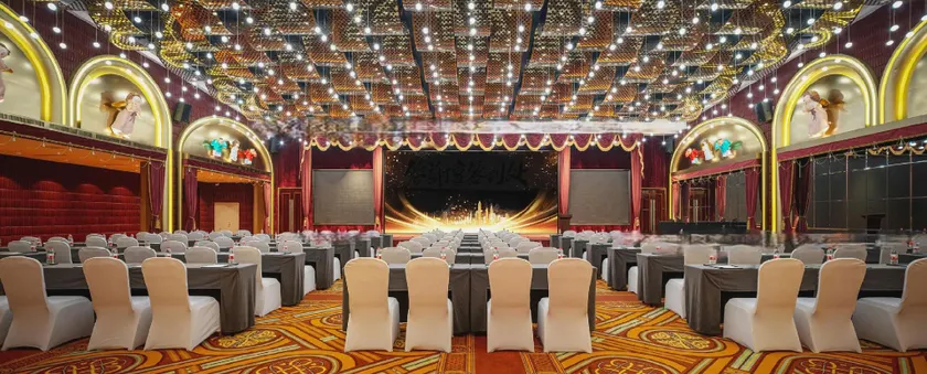 Herun Art Hotel - Image 1