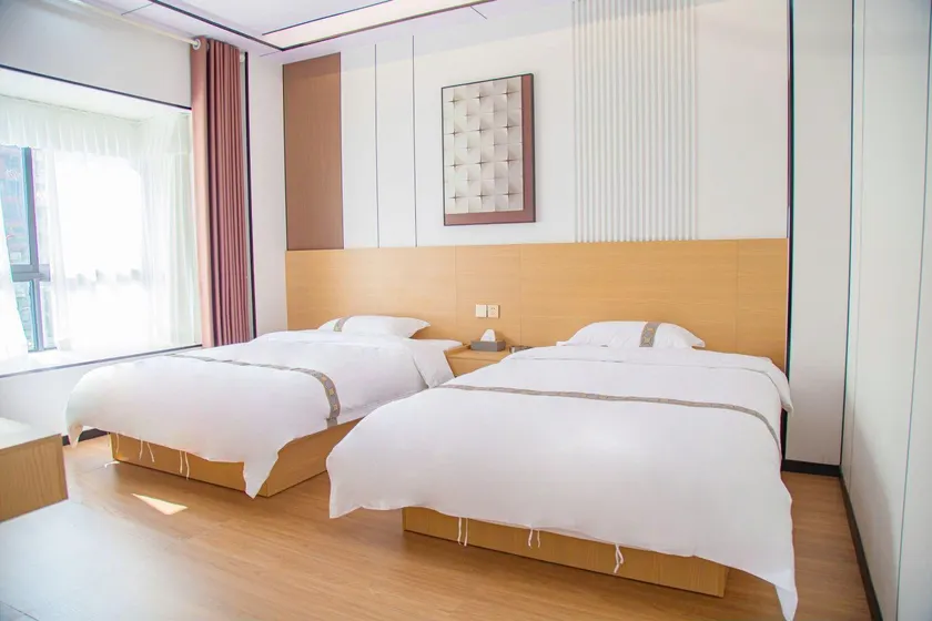 Fuyang Jiafu Express Hotel - Image 1