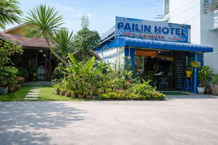 Pailin Hotel - Image 1
