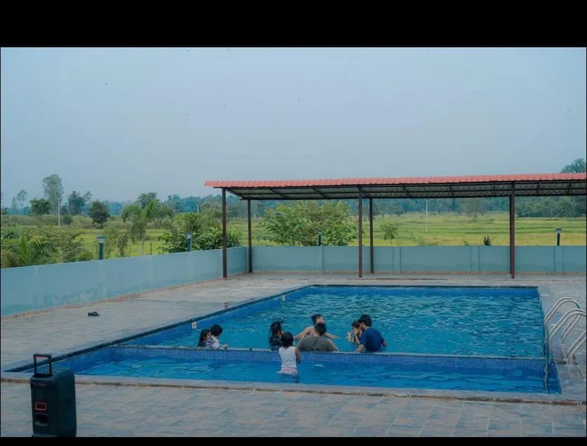 The Van Resort - Image 1