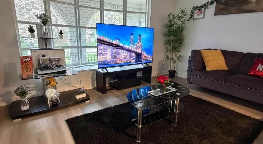 Luxury Fun Villa - Image 1