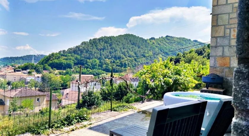 Appartement sur Vals les bains - Image 1