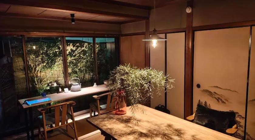 Walkable retro town , Supermarkets nearby,高野口ガッコーチカクのゲストハウス - Image 1