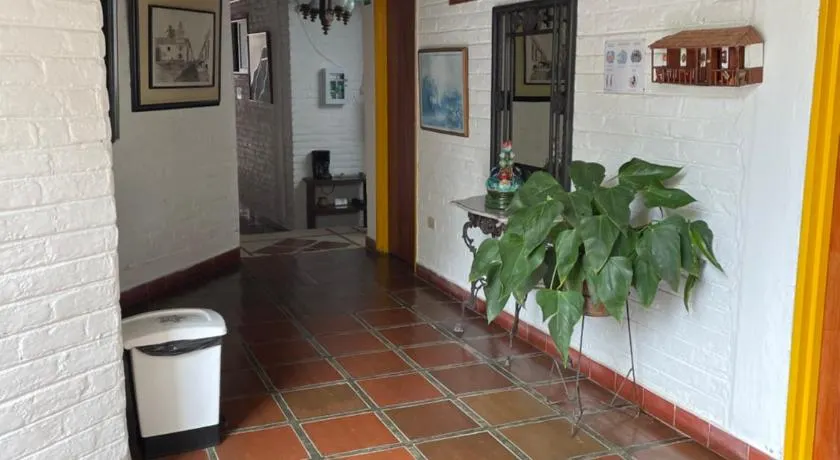 Hotel Alcarraza - Image 1