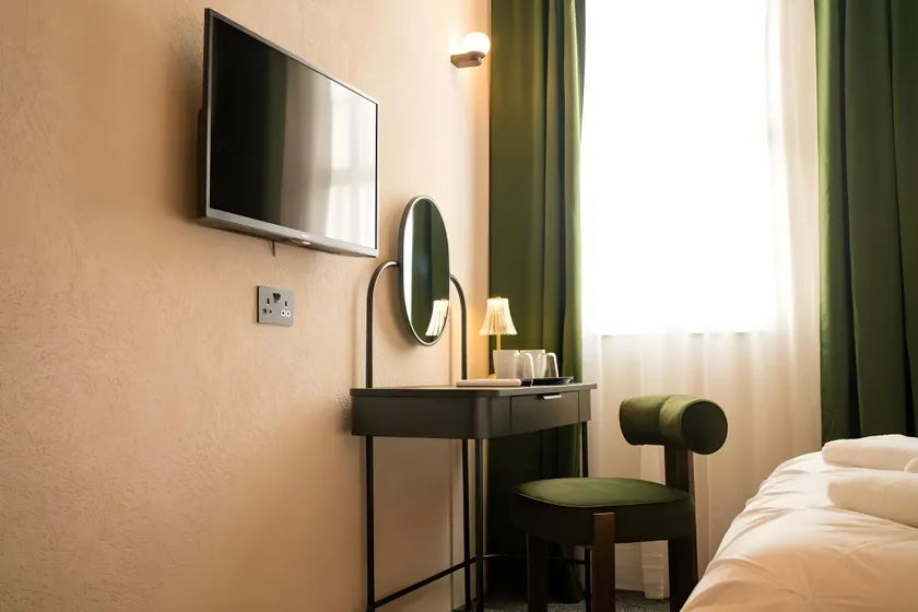 Roza Hotel - Image 1