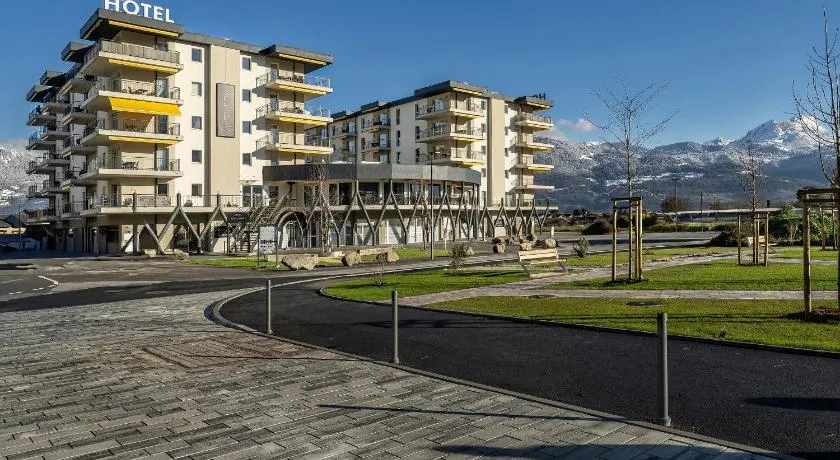 Alp Art Hotel Monthey - Image 1